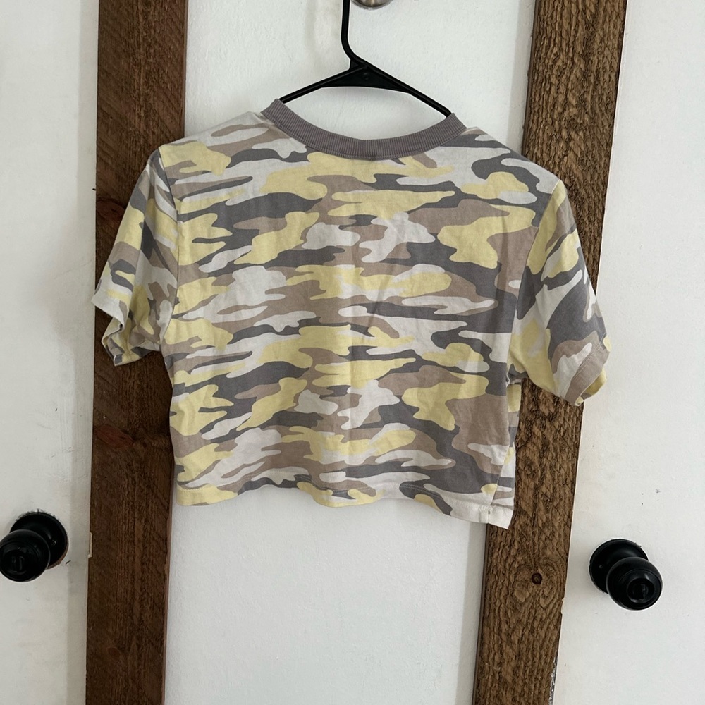 Wild fable cropped camo tee